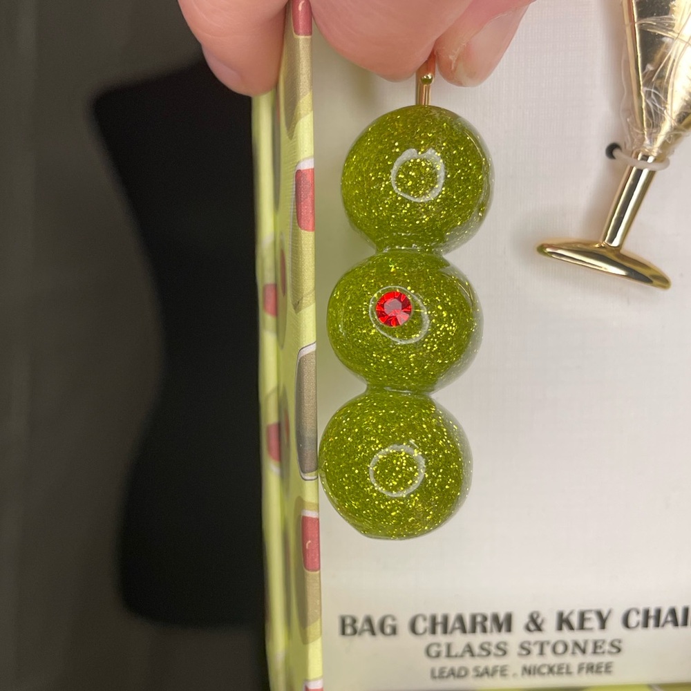 Piper K Gold Martini Keychain with Green Olive Bag Charms - Picture 3 of 8